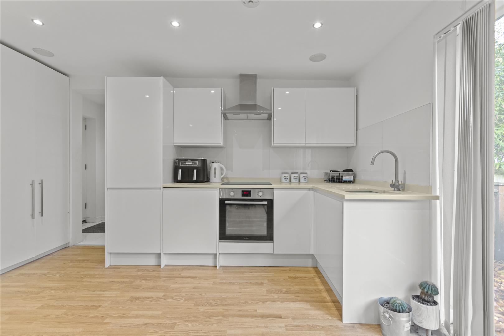 Prince Albert Drive, Ascot